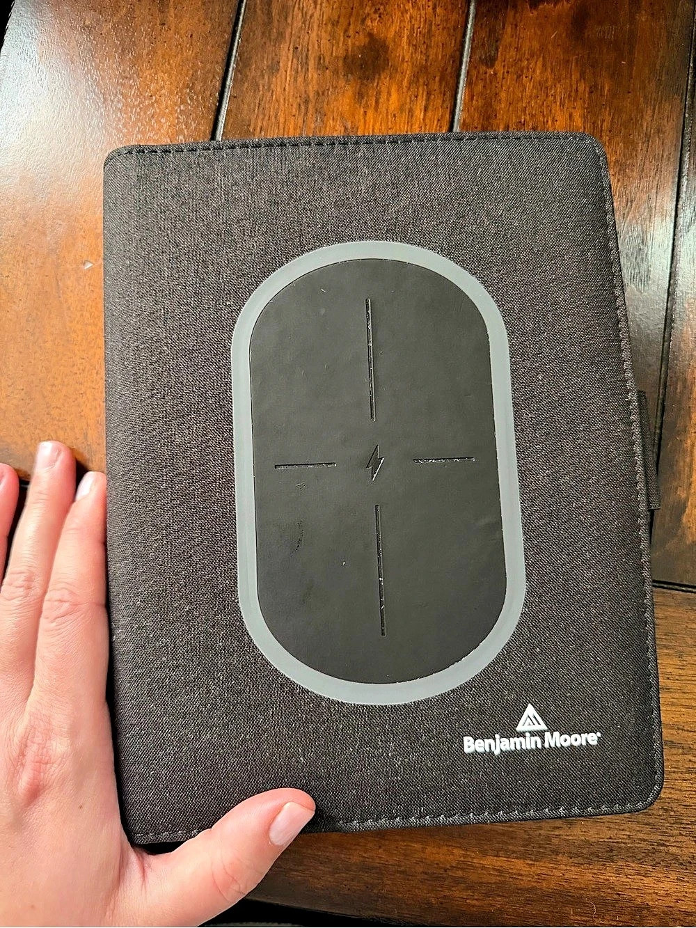Notebook Organizer Portfolio in Black